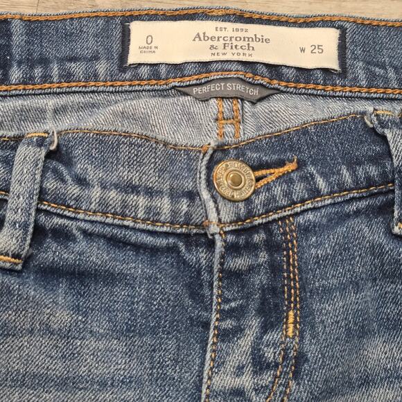 Abercrombie & Fitch New York Perfect Stretch Dark Washed Denim Blue Jeans - Picture 3 of 7